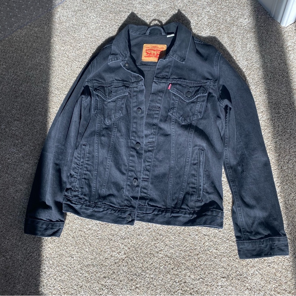 Faded Black Levi’s Jean Jacket Men’s L